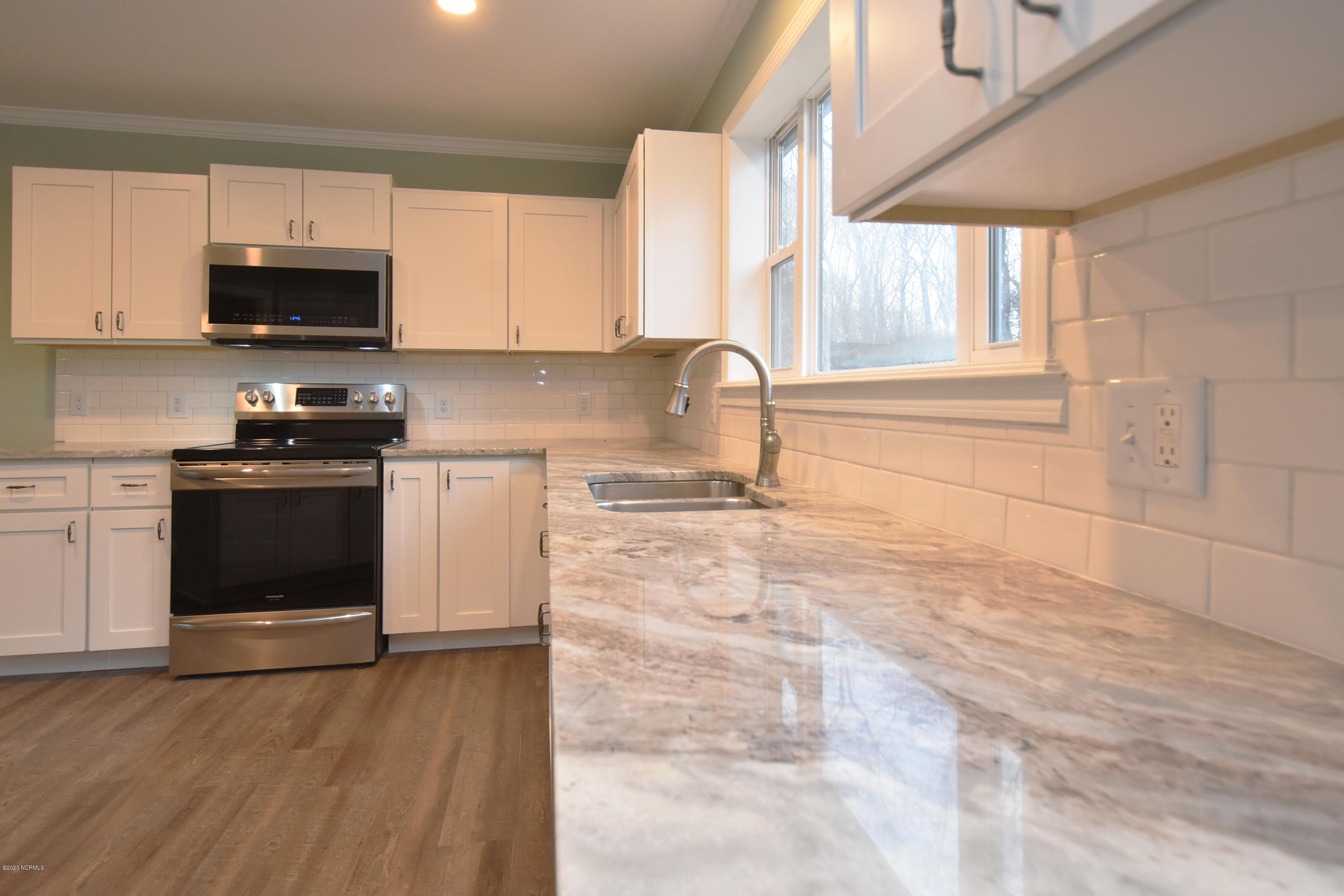 52 Daniel Road Rocky Point, NC 28457 - Photo 6 of 19 1 DSC_3363