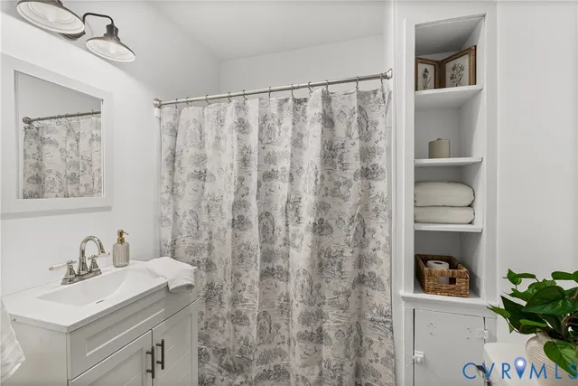 $350,000 | 702 Irving Street, Farmville, VA 23901