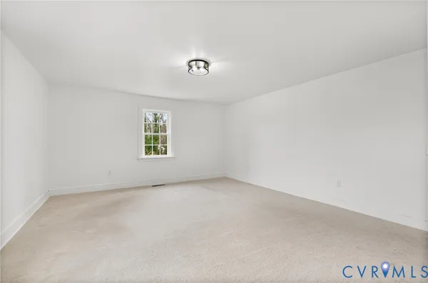 $339,900 | 702 Irving Street, Farmville, VA 23901