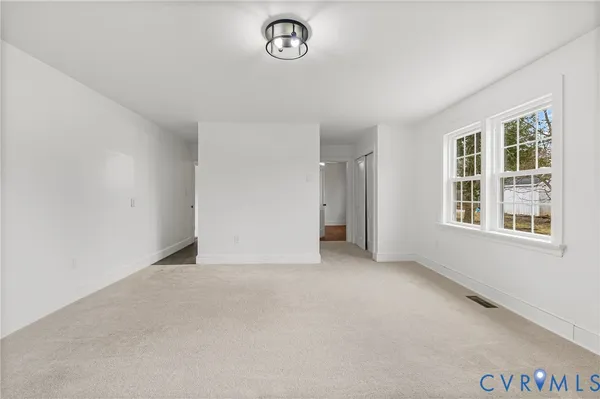 $339,900 | 702 Irving Street, Farmville, VA 23901