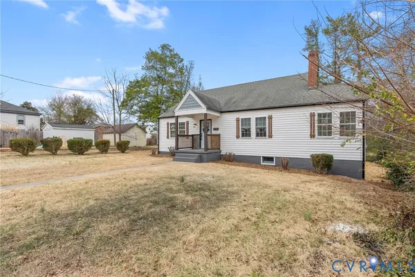 $339,900 | 702 Irving Street, Farmville, VA 23901