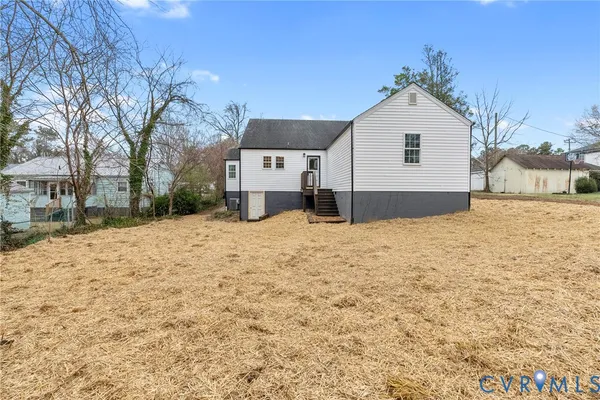 $339,900 | 702 Irving Street, Farmville, VA 23901