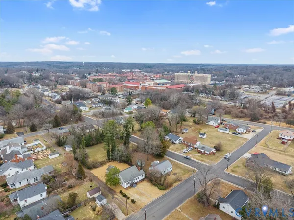 $339,900 | 702 Irving Street, Farmville, VA 23901