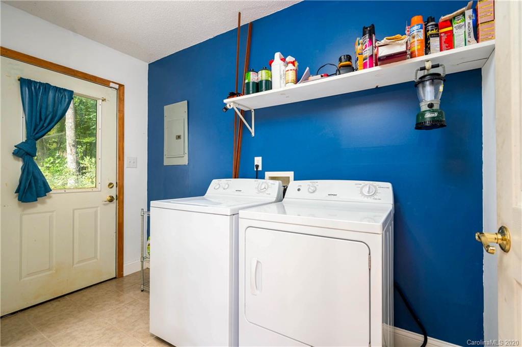 81 South Gray Fox Road Rosman, NC 28772 - Photo 12 of 33 Gallery Image 12