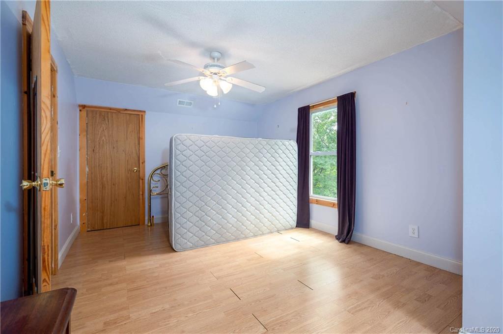 81 South Gray Fox Road Rosman, NC 28772 - Photo 28 of 33 Gallery Image 28