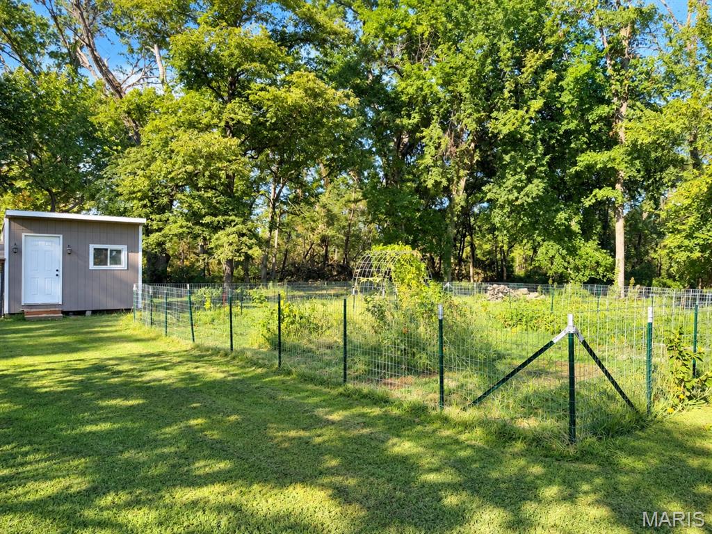 8309 Lebanon Road Troy, IL 62294 - Photo 15 of 17 Gallery Image 15