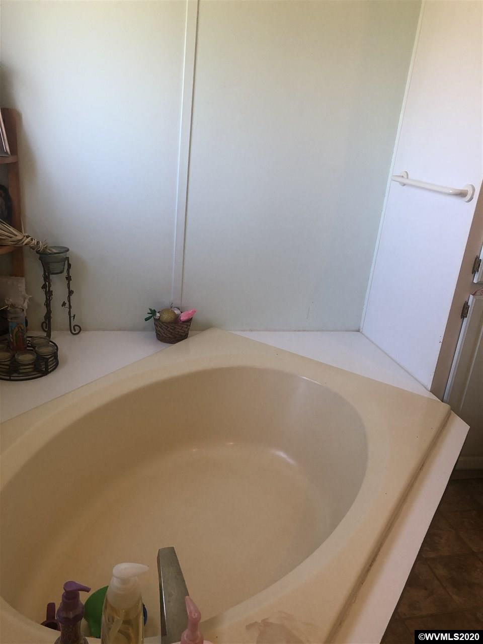34505 Riverside Drive, Unit 26 Albany, OR 97321 - Photo 11 of 21