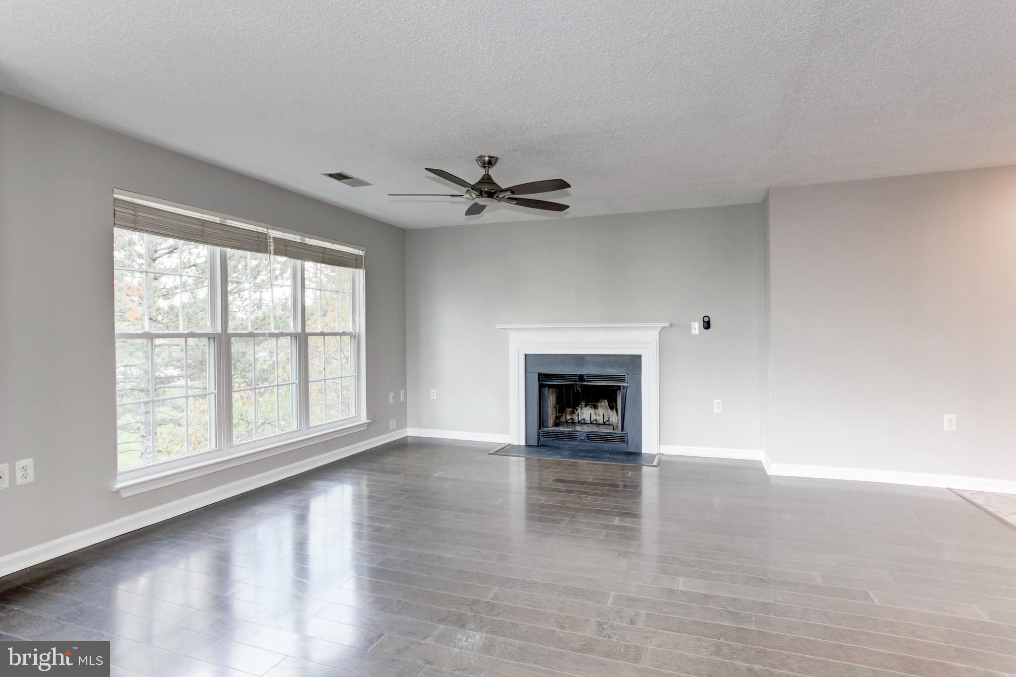 21012 Timber Ridge Terrace, Unit 201 Ashburn, VA 20147 - Photo 14 of 37