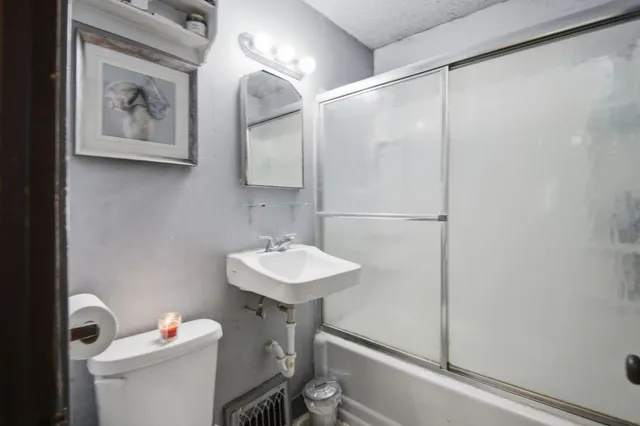 $149,000 | 903 11th Avenue Southwest, Austin, MN 55912