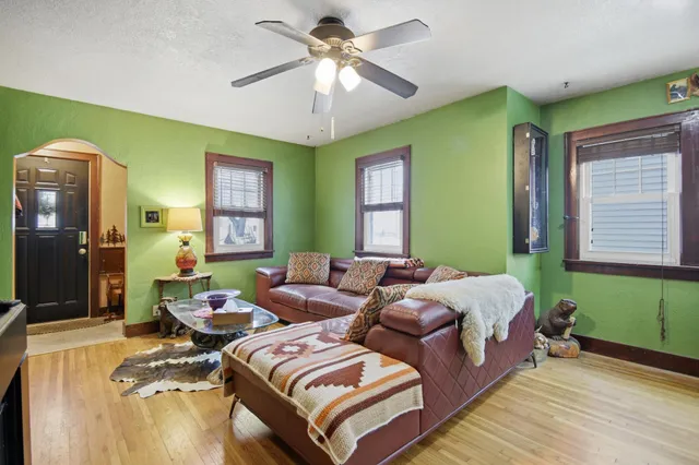 $149,000 | 903 11th Avenue Southwest, Austin, MN 55912