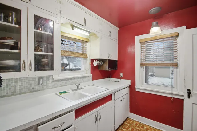 $149,000 | 903 11th Avenue Southwest, Austin, MN 55912