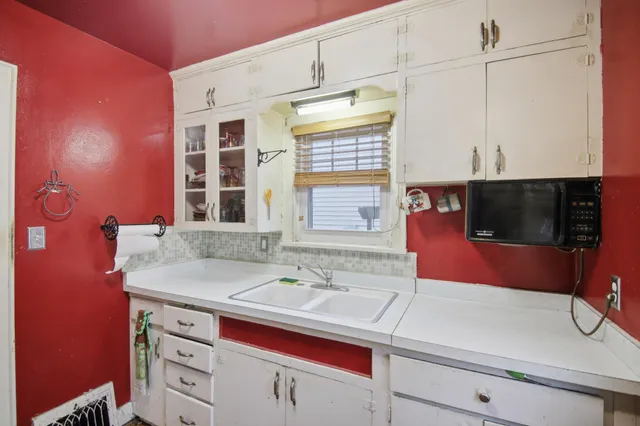 $149,000 | 903 11th Avenue Southwest, Austin, MN 55912