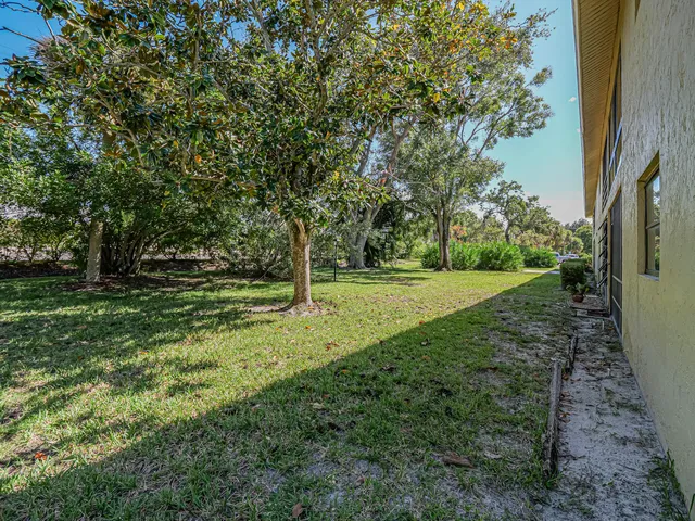 $184,900 | 400 18th Street, Unit G5, Vero Beach, FL 32960