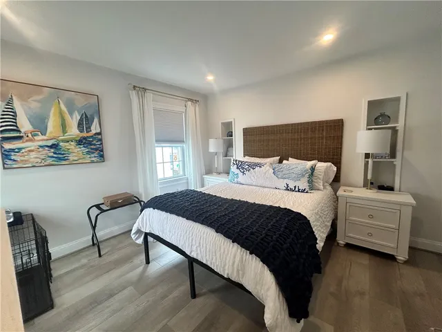 $3,300 | 23 Anthony Street, Unit 2, Newport, RI 02840