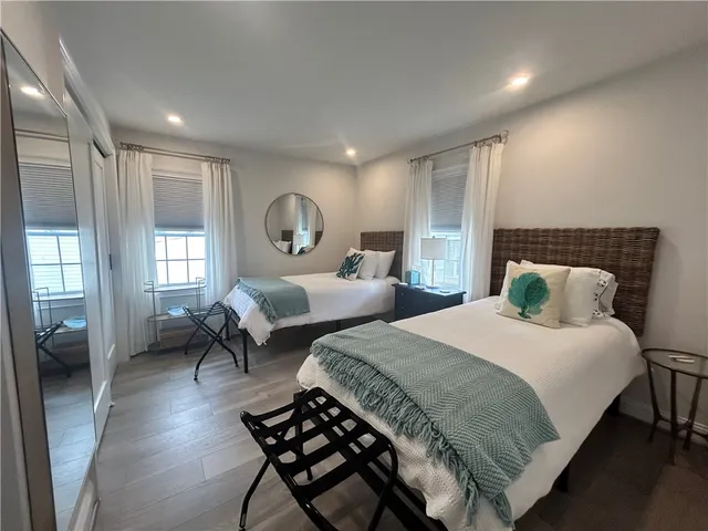 $3,300 | 23 Anthony Street, Unit 2, Newport, RI 02840