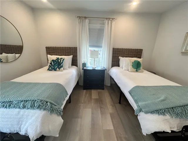 $3,300 | 23 Anthony Street, Unit 2, Newport, RI 02840