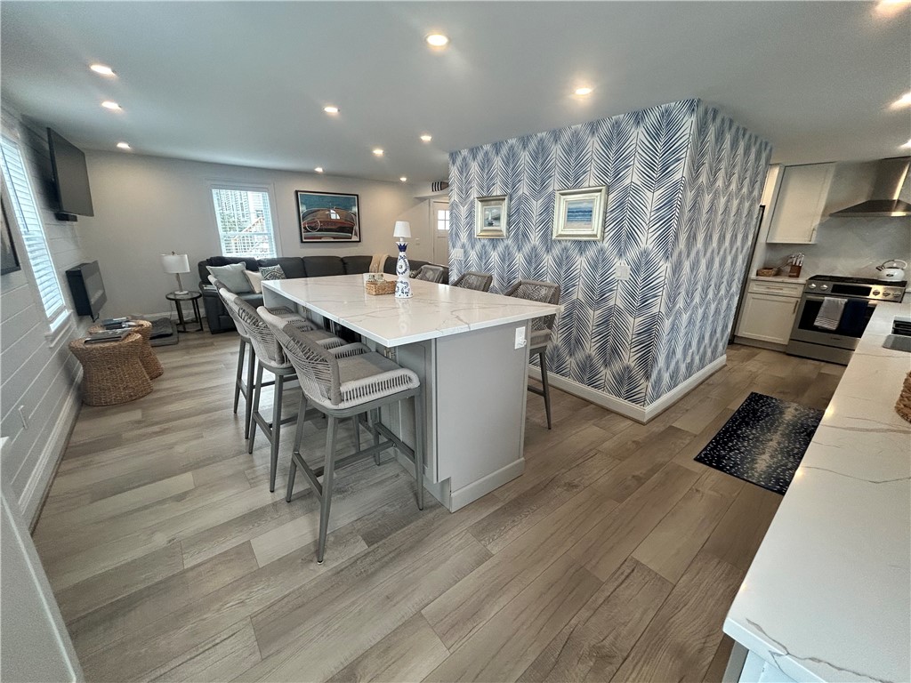 23 Anthony Street, Unit 2 Newport, RI 02840 - Photo 7 of 34