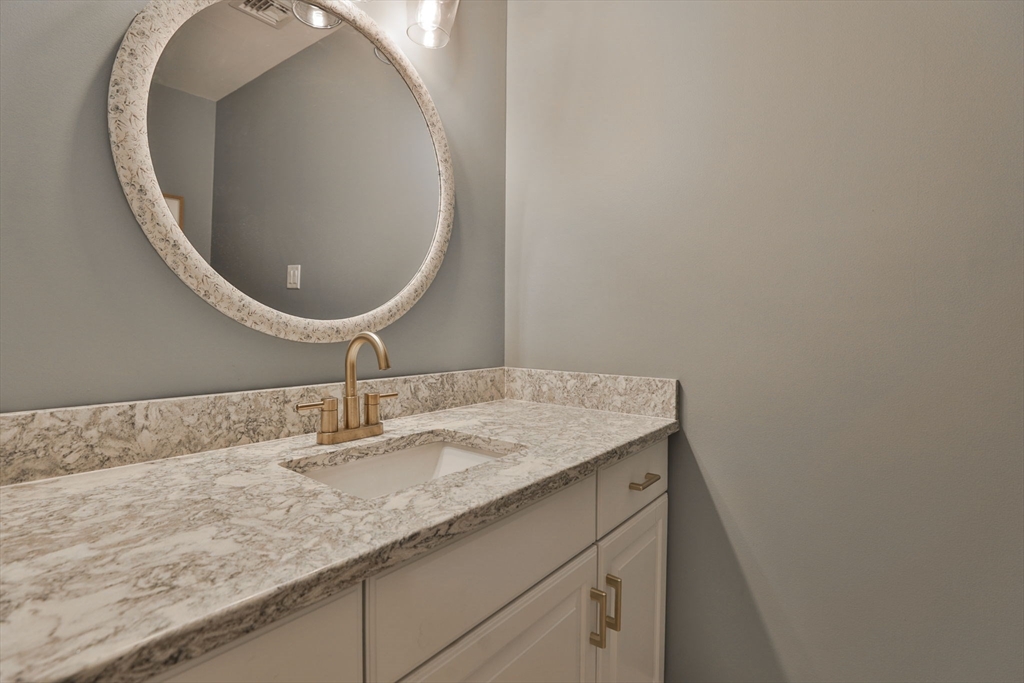 72 Mountain Village Road, Unit 72 Salem, NH 03079 - Photo 24 of 32
