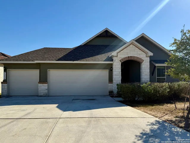 a front view of house with yard
