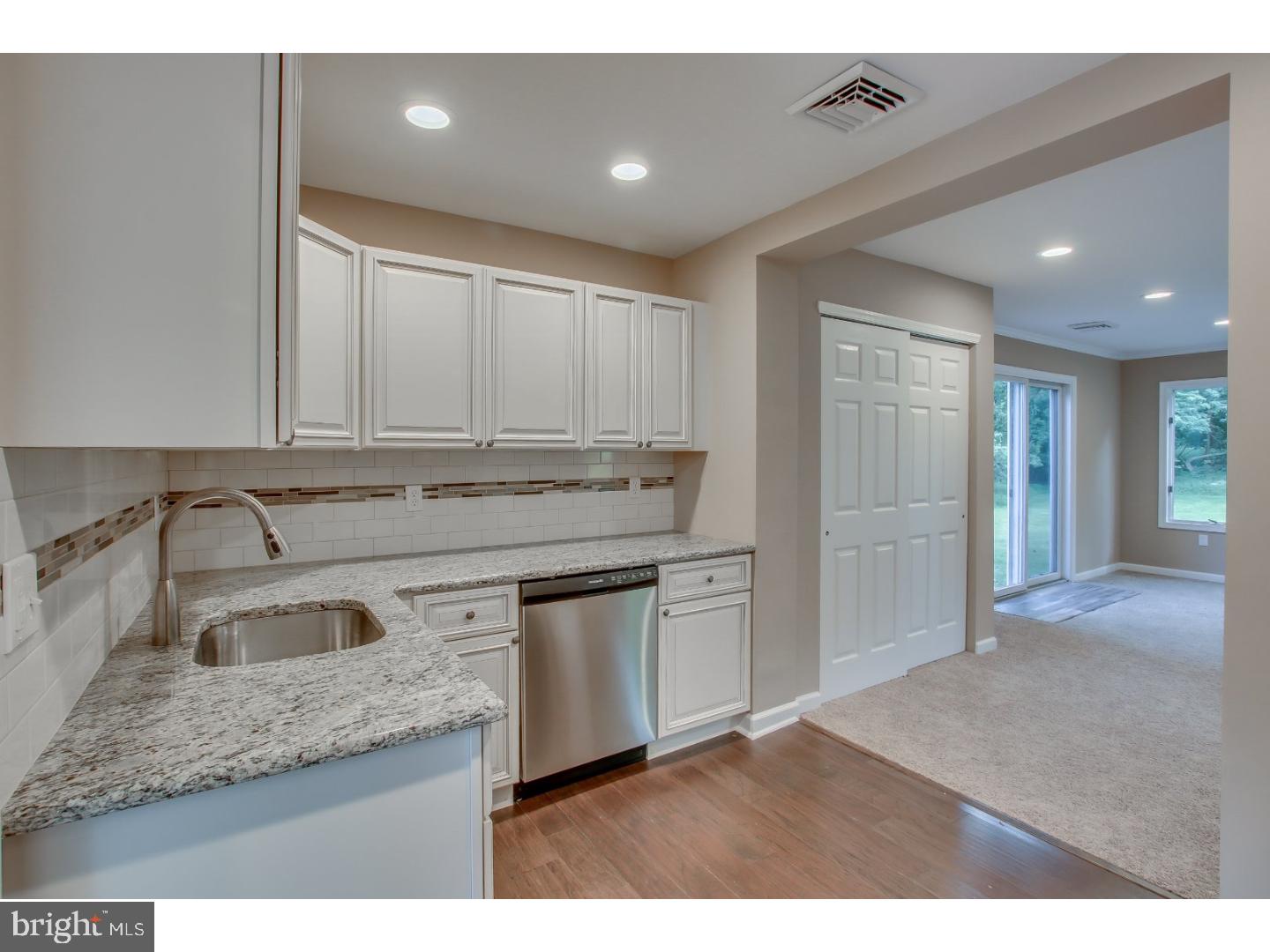 701 West County Line Road Hatboro, PA 19040 - Photo 12 of 25 Kitchen