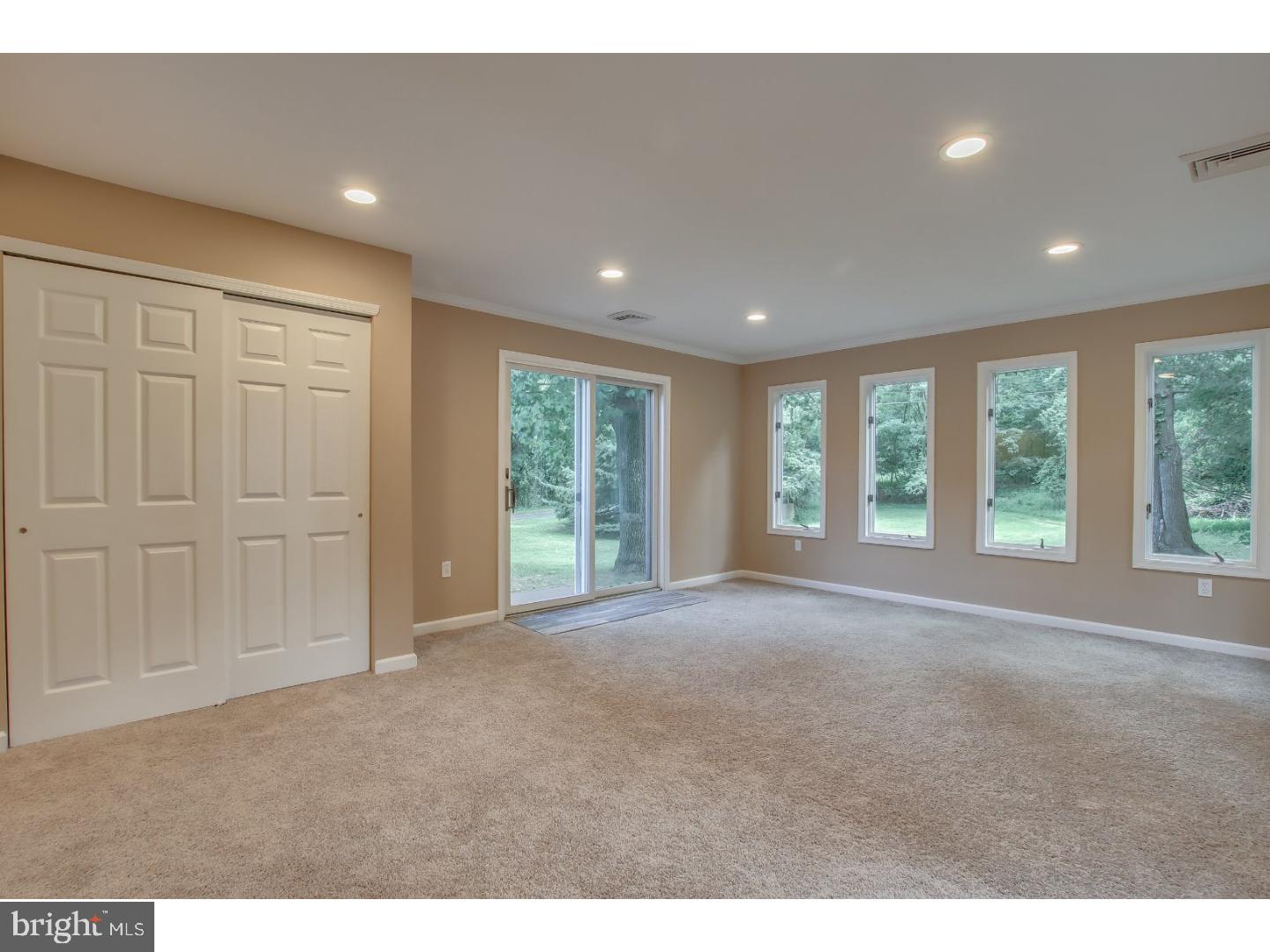 701 West County Line Road Hatboro, PA 19040 - Photo 13 of 25 Family Room