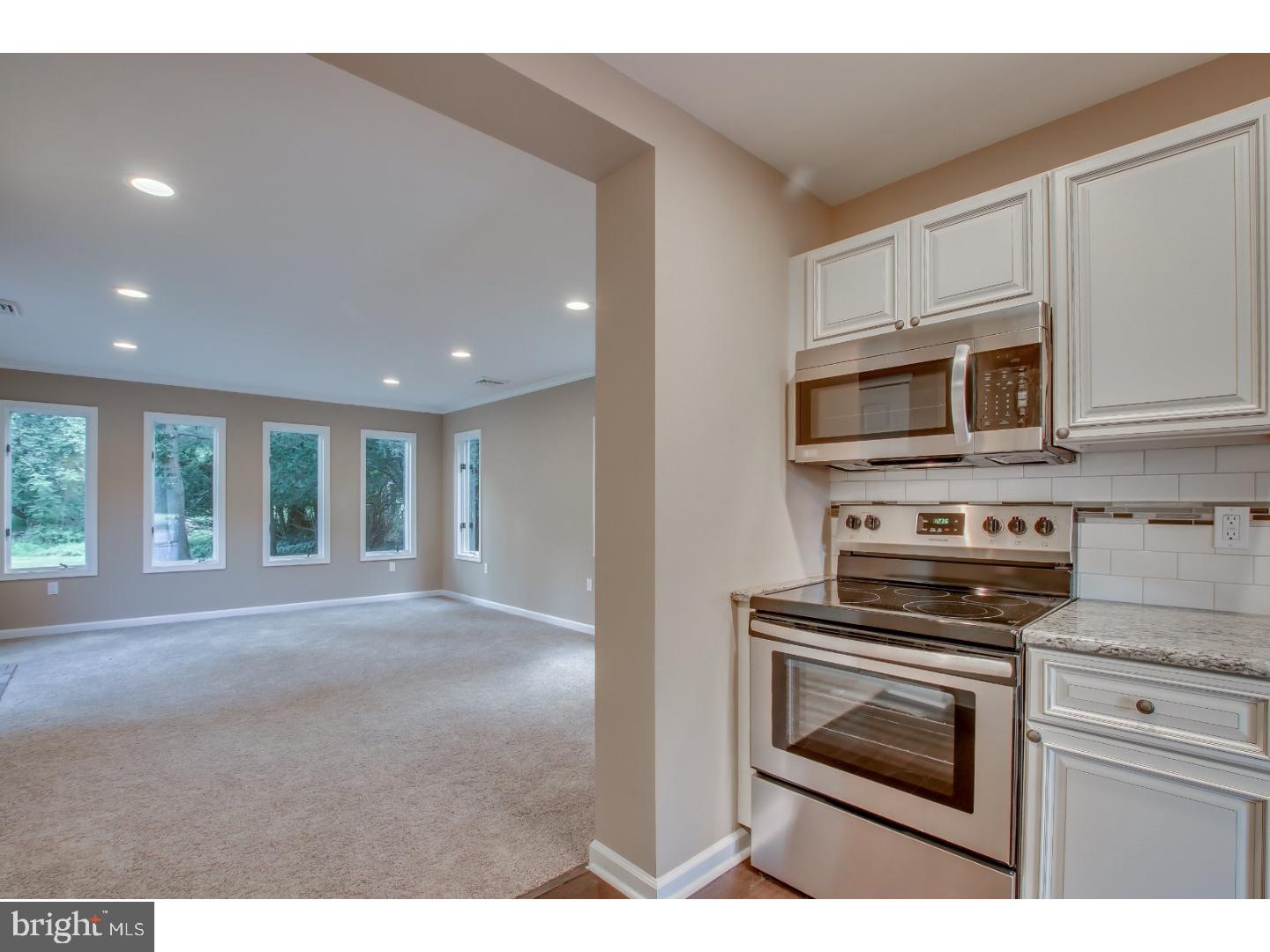 701 West County Line Road Hatboro, PA 19040 - Photo 10 of 25 Kitchen