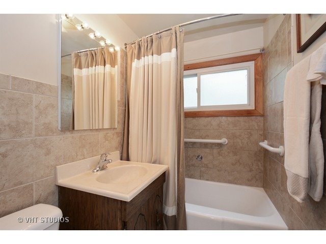 648 Enterprise Road Chicago Heights, IL 60411 - Photo 9 of 10