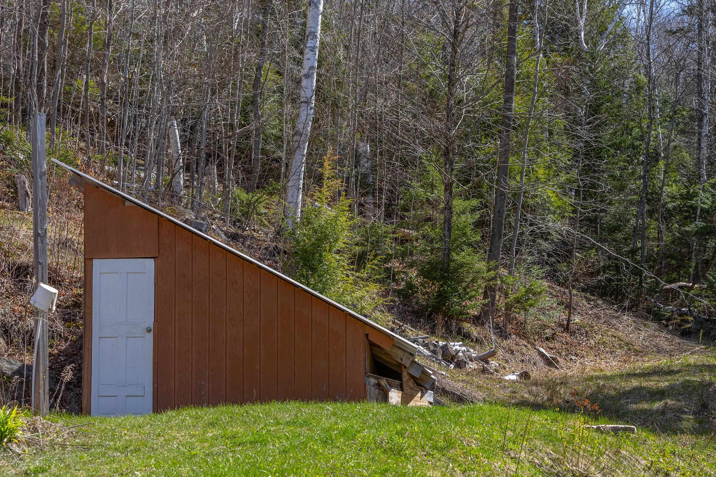 769 Straight Road Mount Holly, VT 05730 - Photo 5 of 59