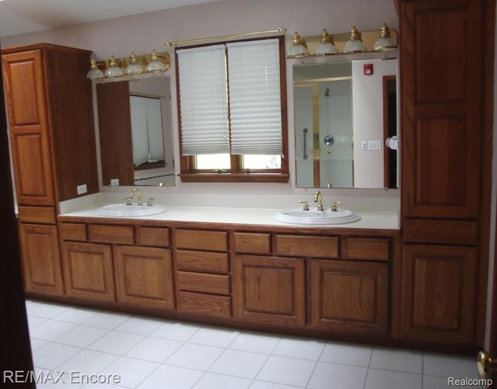 6968 Rattalee Lake Road Clarkston, MI 48348 - Photo 24 of 26