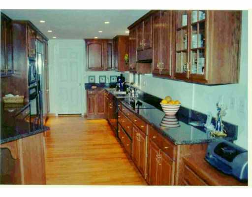 2284 Meadow Road Franklin Park, PA 15237 - Photo 2 of 7 Kitchen.