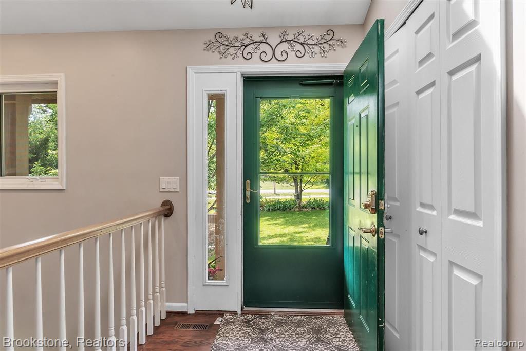 451 John R Road Rochester Hills, MI 48307 - Photo 2 of 25