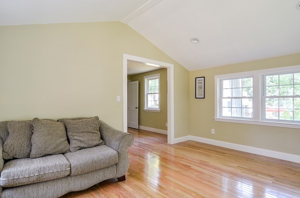 18 Ferndale Road Natick, MA 01760 - Photo 10 of 23 Gallery Image 10