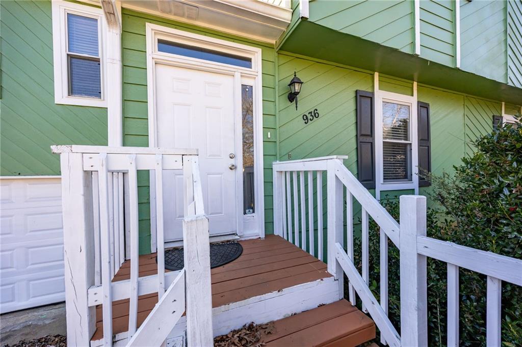 936 Tyrell Drive Austell, GA 30106 - Photo 2 of 28