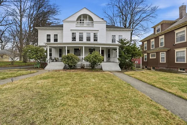 $575,000 | 8 Westland Street, Worcester, MA 01602