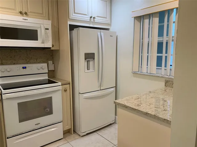 $205,000 | 9460 Poinciana Place, Unit 203, Davie, FL 33324