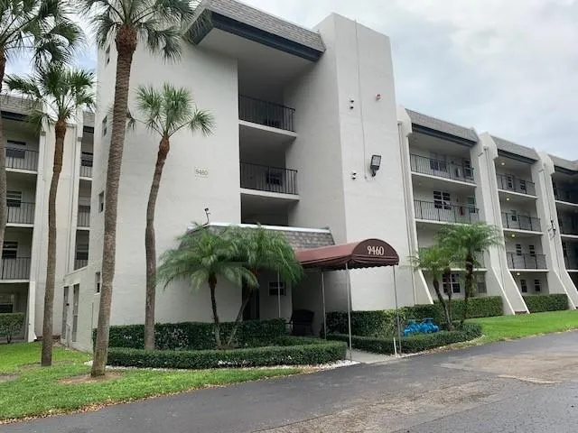 $205,000 | 9460 Poinciana Place, Unit 203, Davie, FL 33324
