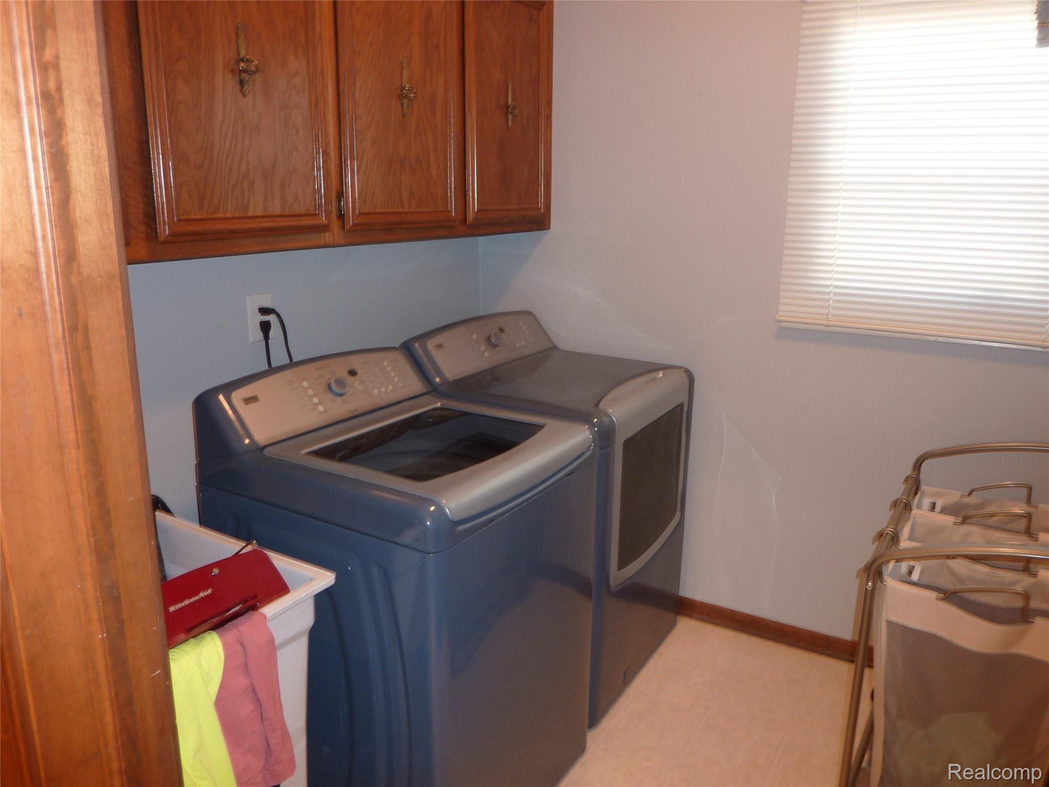 3421 Summit Ridge Drive Rochester, MI 48306 - Photo 35 of 58 P1080306.JPG