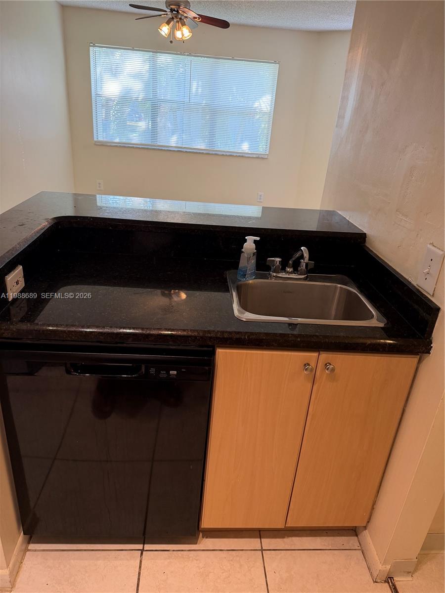 550 South Park Road, Unit 248 Hollywood, FL 33021 - Photo 3 of 10