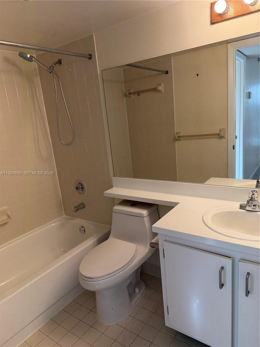 550 South Park Road, Unit 248 Hollywood, FL 33021 - Photo 7 of 10