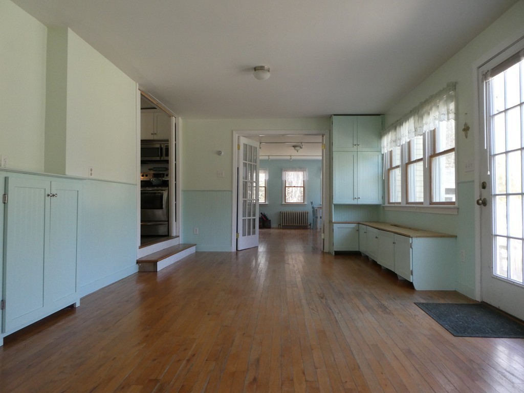 28 Randall Road Mattapoisett, MA 02739 - Photo 14 of 30