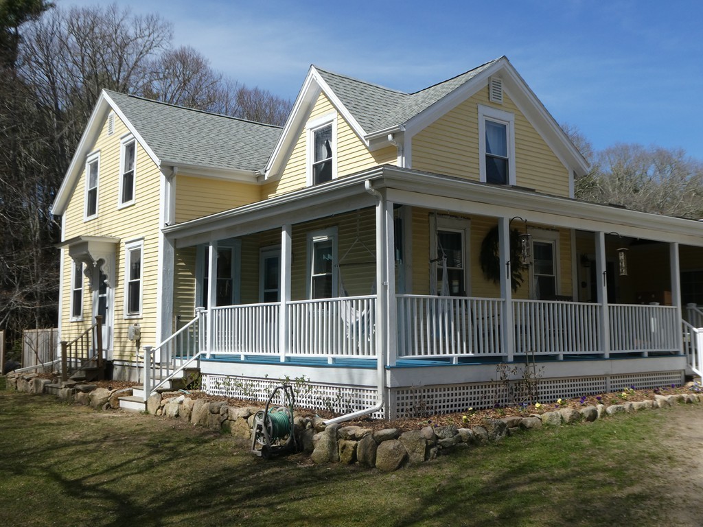 28 Randall Road Mattapoisett, MA 02739 - Photo 2 of 30