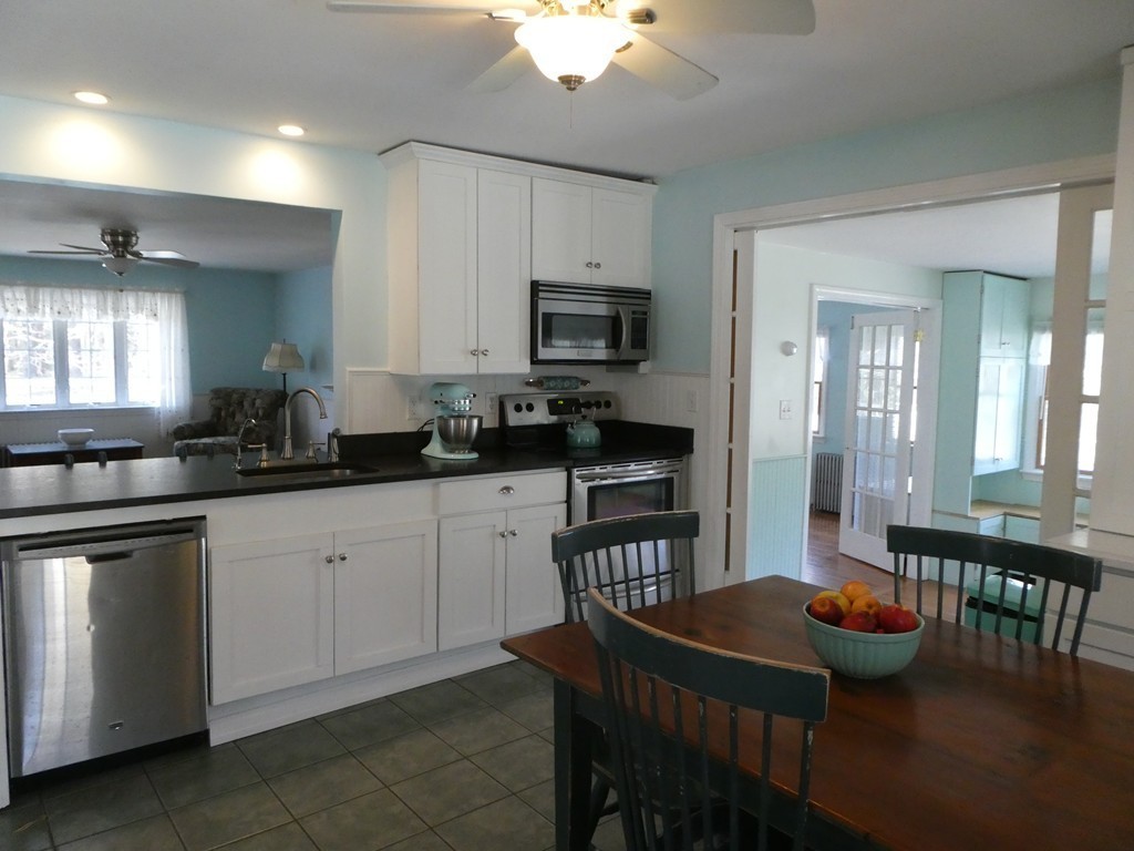28 Randall Road Mattapoisett, MA 02739 - Photo 9 of 30