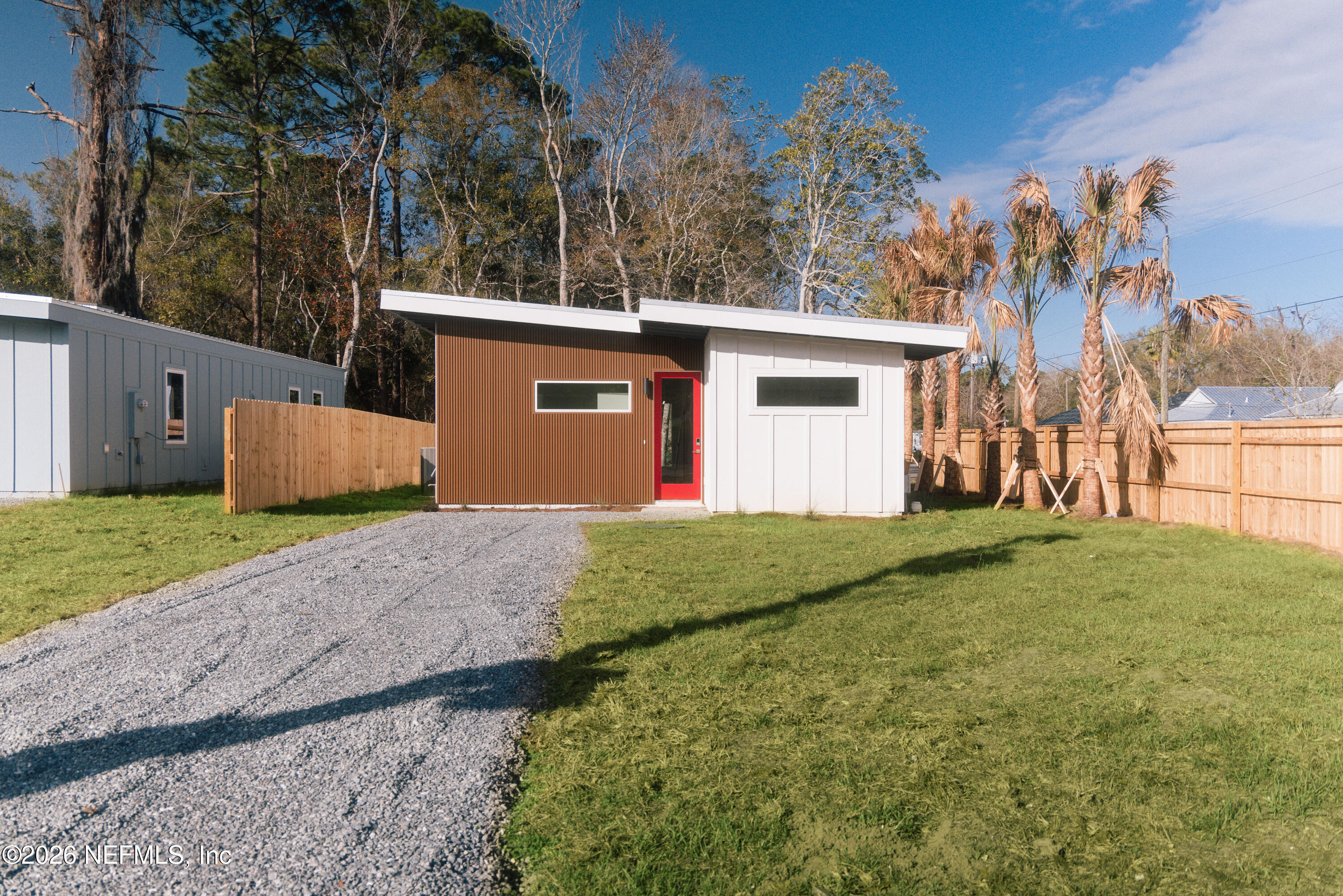 572 Woodlawn Road St. Augustine, FL 32084 - Photo 2 of 17 572 Woodlawn