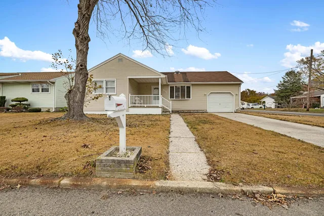 $395,000 | 315 East Drumbed Road, Villas, NJ 08251