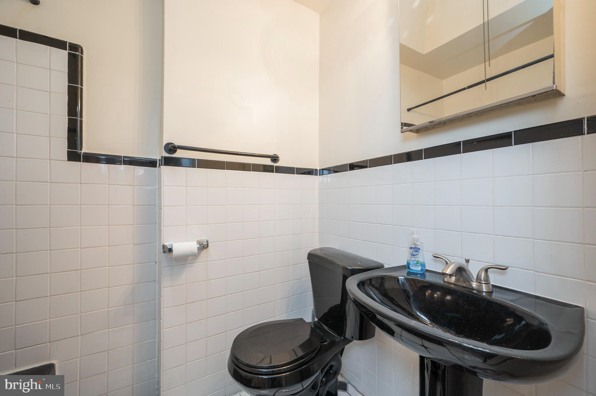 8608 Temple Road Philadelphia, PA 19150 - Photo 14 of 18 Gallery Image 14