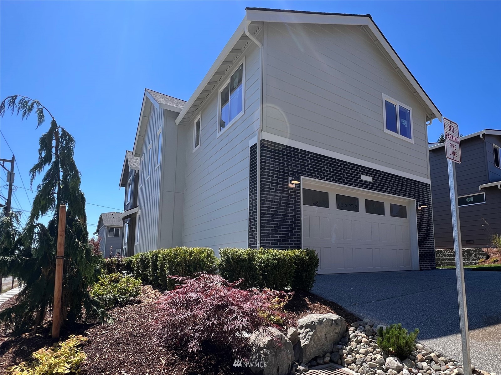 22538 Meridian Avenue South Bothell, WA 98021 - Photo 2 of 36 Gallery Image 2