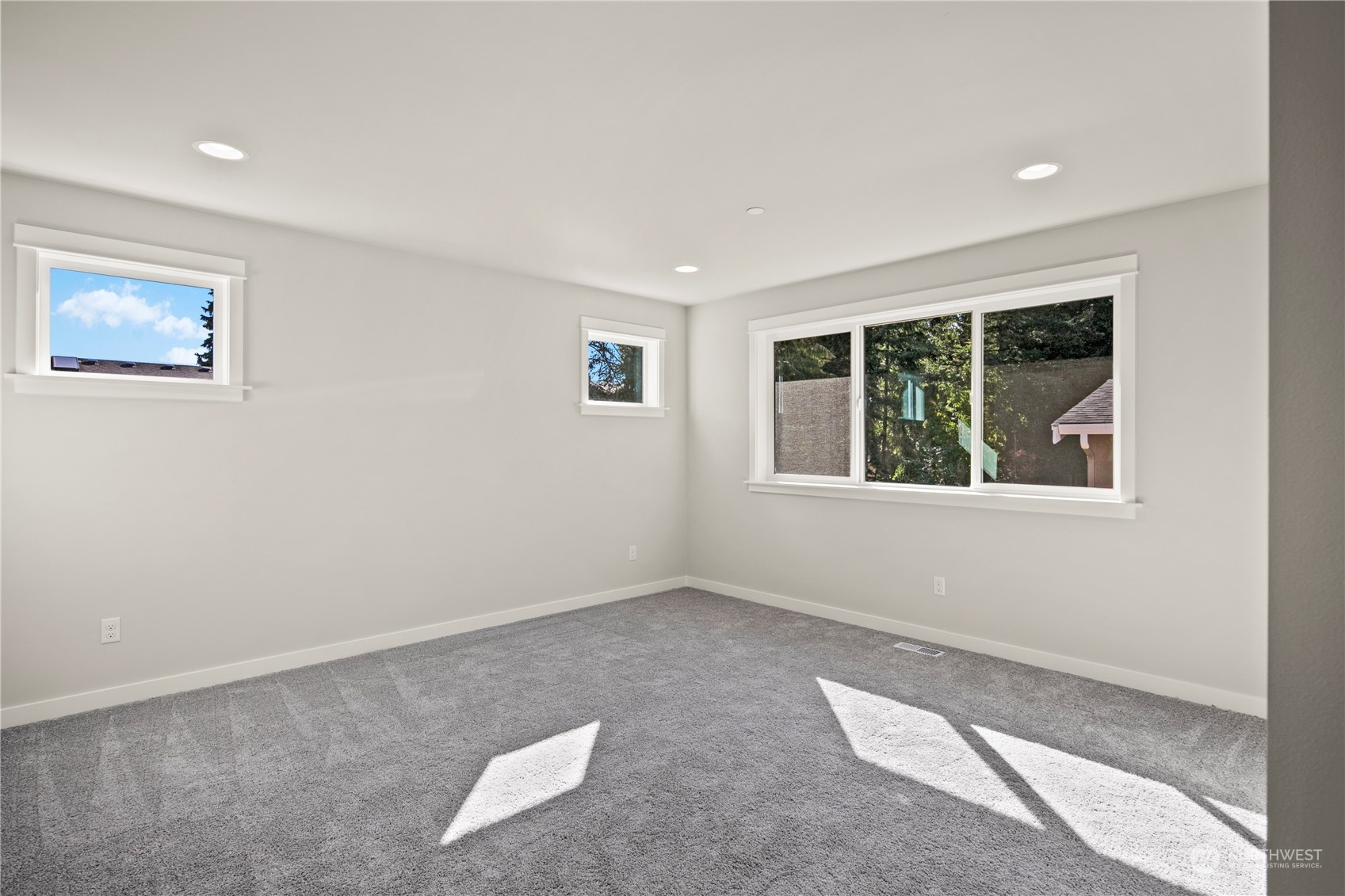22538 Meridian Avenue South Bothell, WA 98021 - Photo 26 of 36 Gallery Image 26