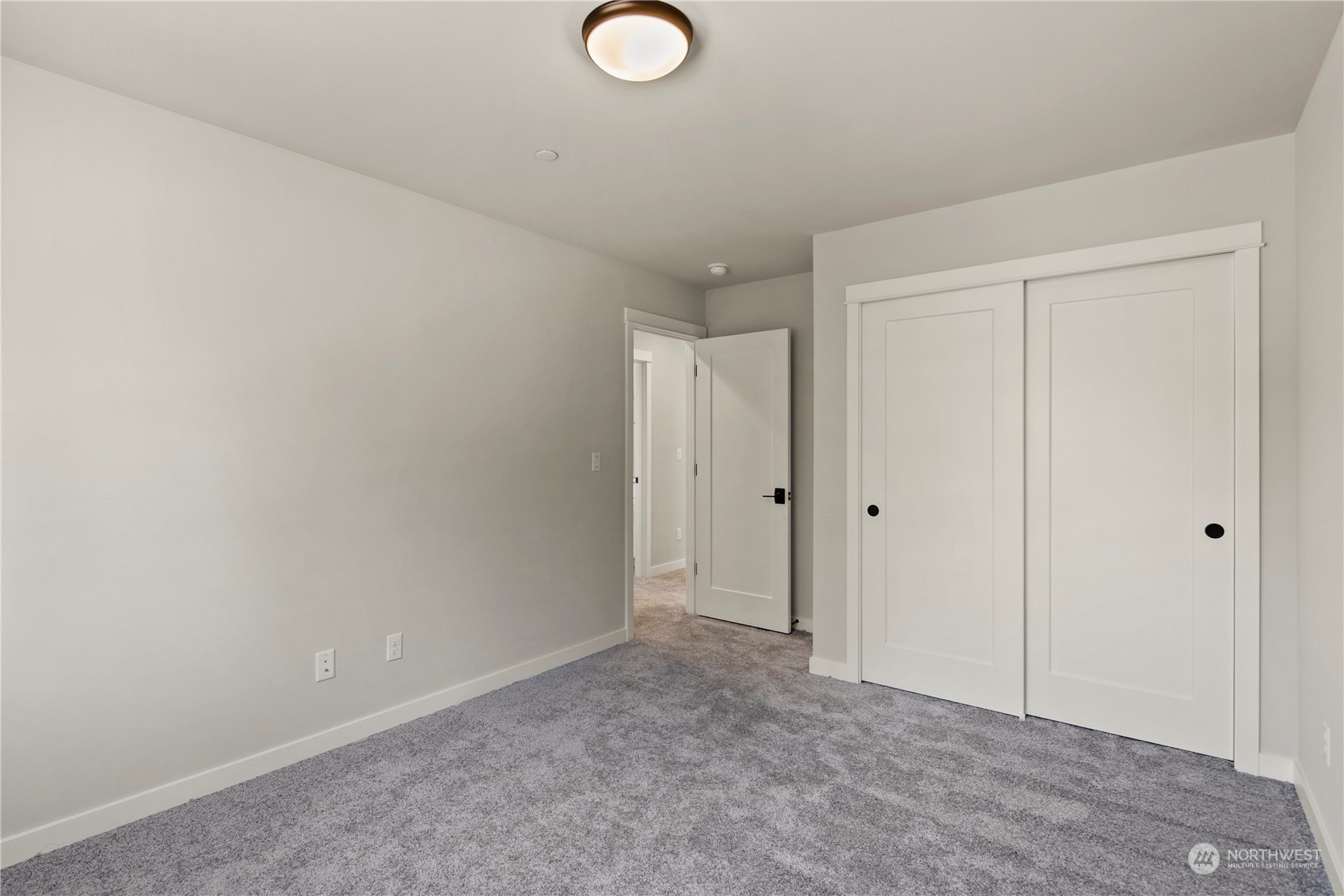22538 Meridian Avenue South Bothell, WA 98021 - Photo 32 of 36 Gallery Image 32