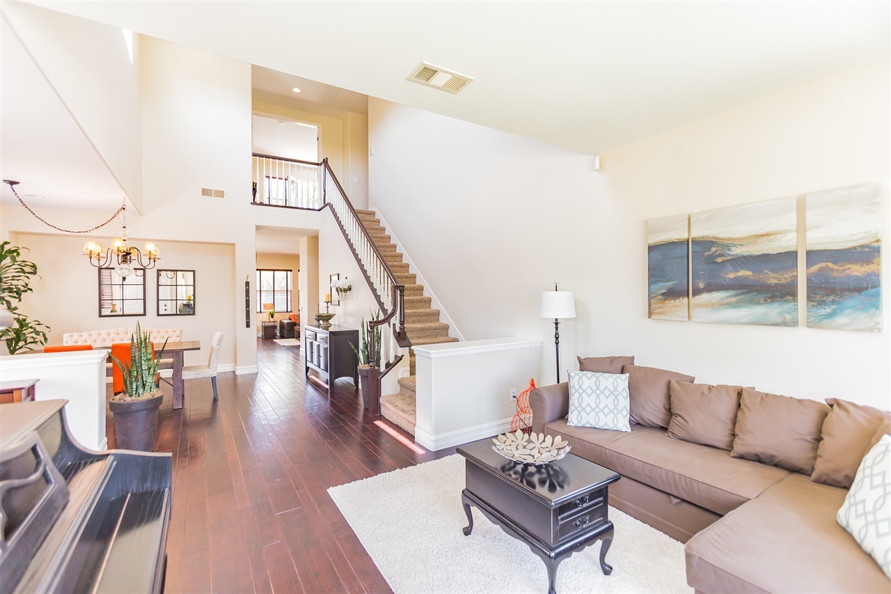 3541 Hummock Drive Carlsbad, CA 92010 - Photo 4 of 25