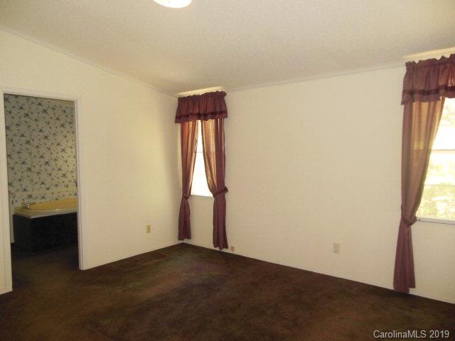 145 Poteat Road Marion, NC 28752 - Photo 5 of 14 Gallery Image 5